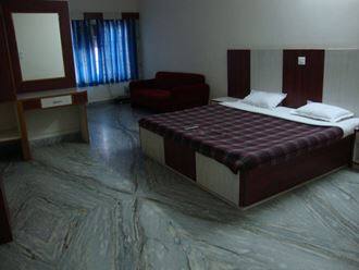 Hotel Balaji Prakash, Basti 2
